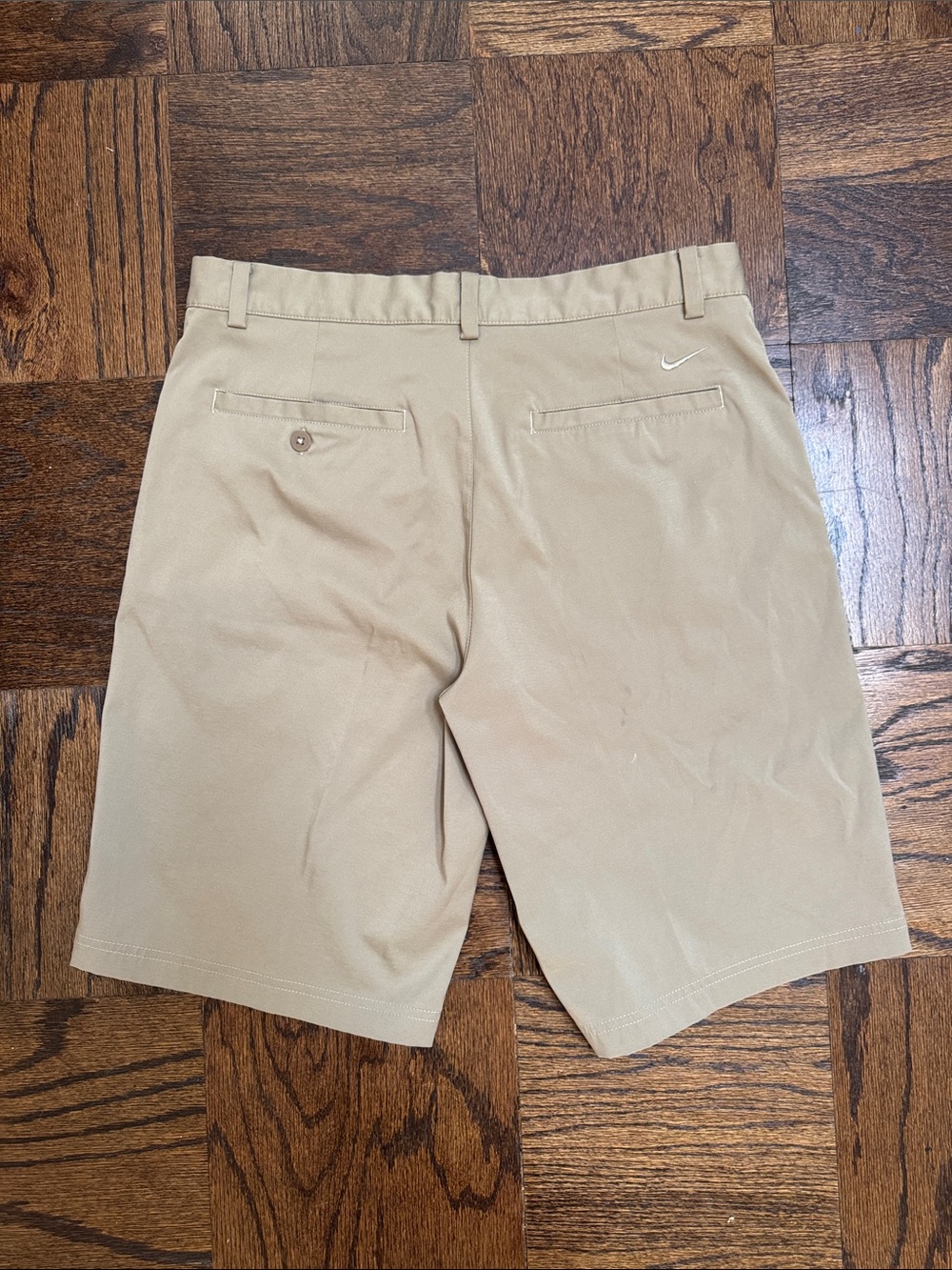 Nike Golf Tour Performance Men's Tan/Khaki Flat-Front Shorts Dri-Fit Like New 32